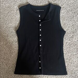Abercrombie Ribbed Black Sleeveless Button-Up Top